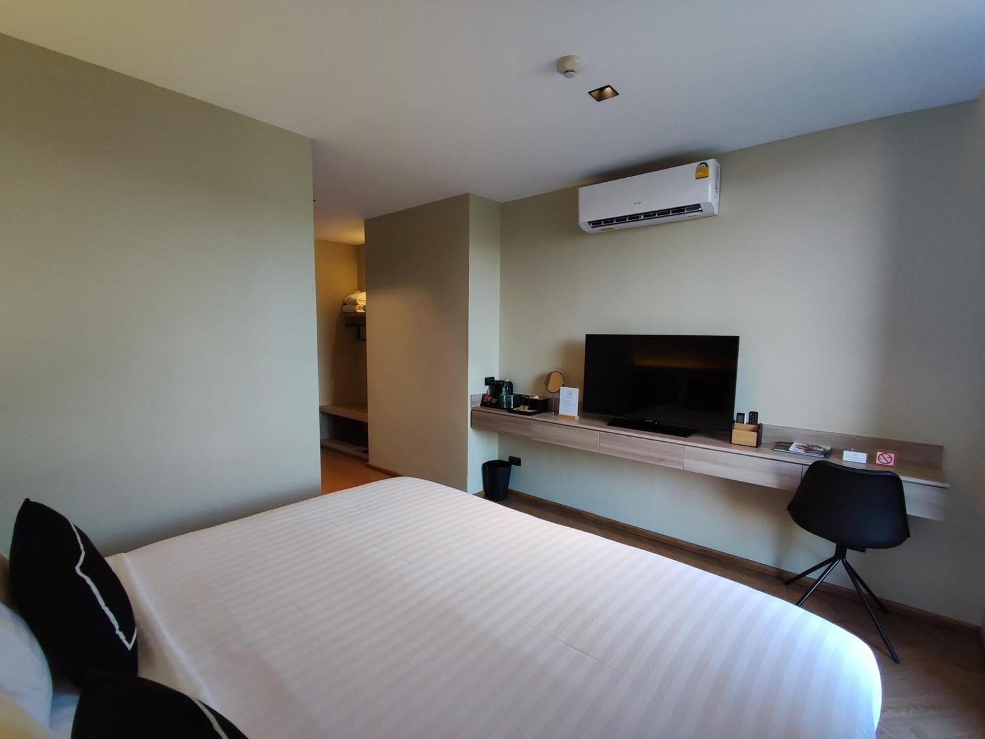 M2 Waterside Hotel Phayao